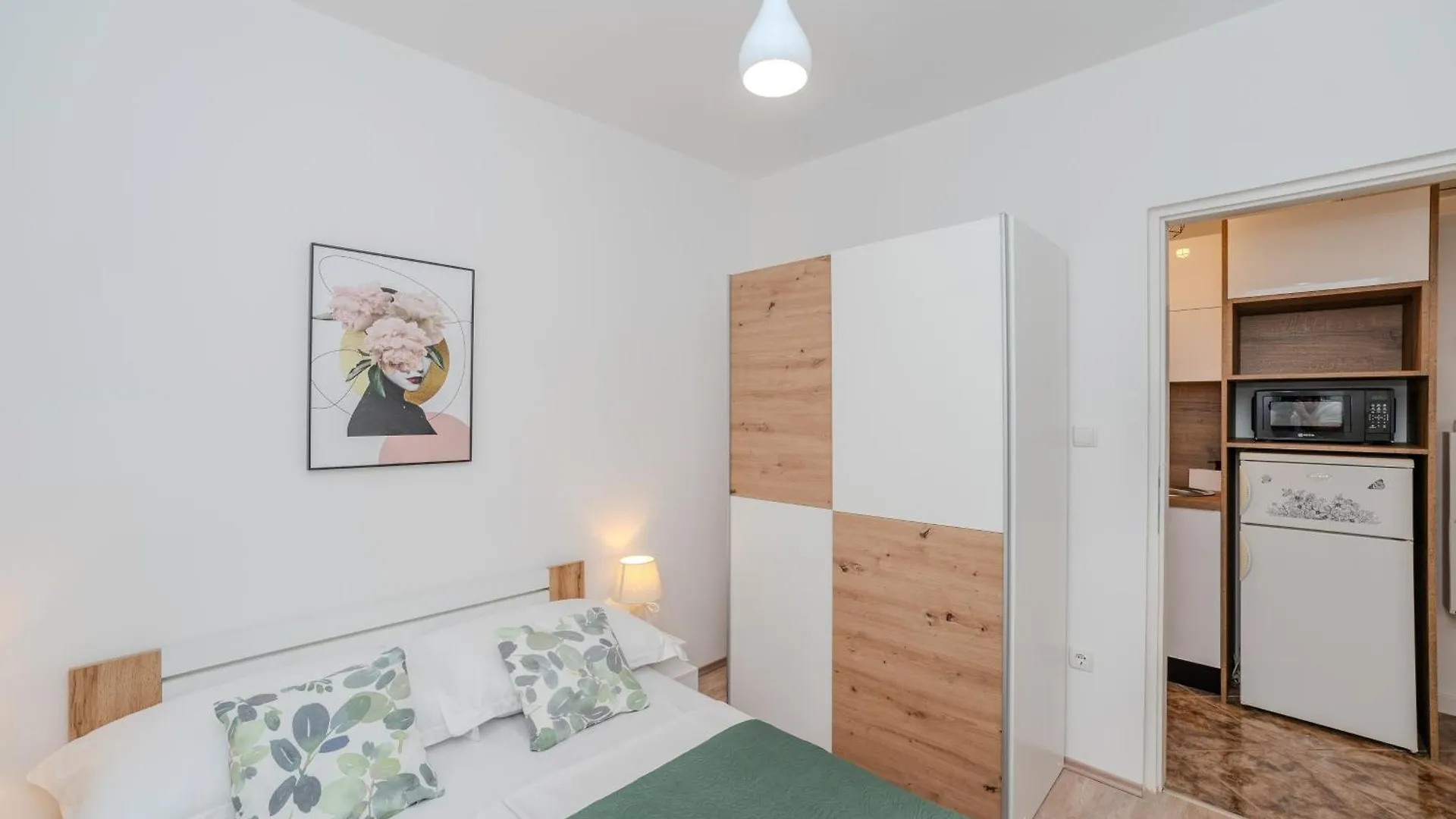 Apartments With A Parking Space Vir - 22930
