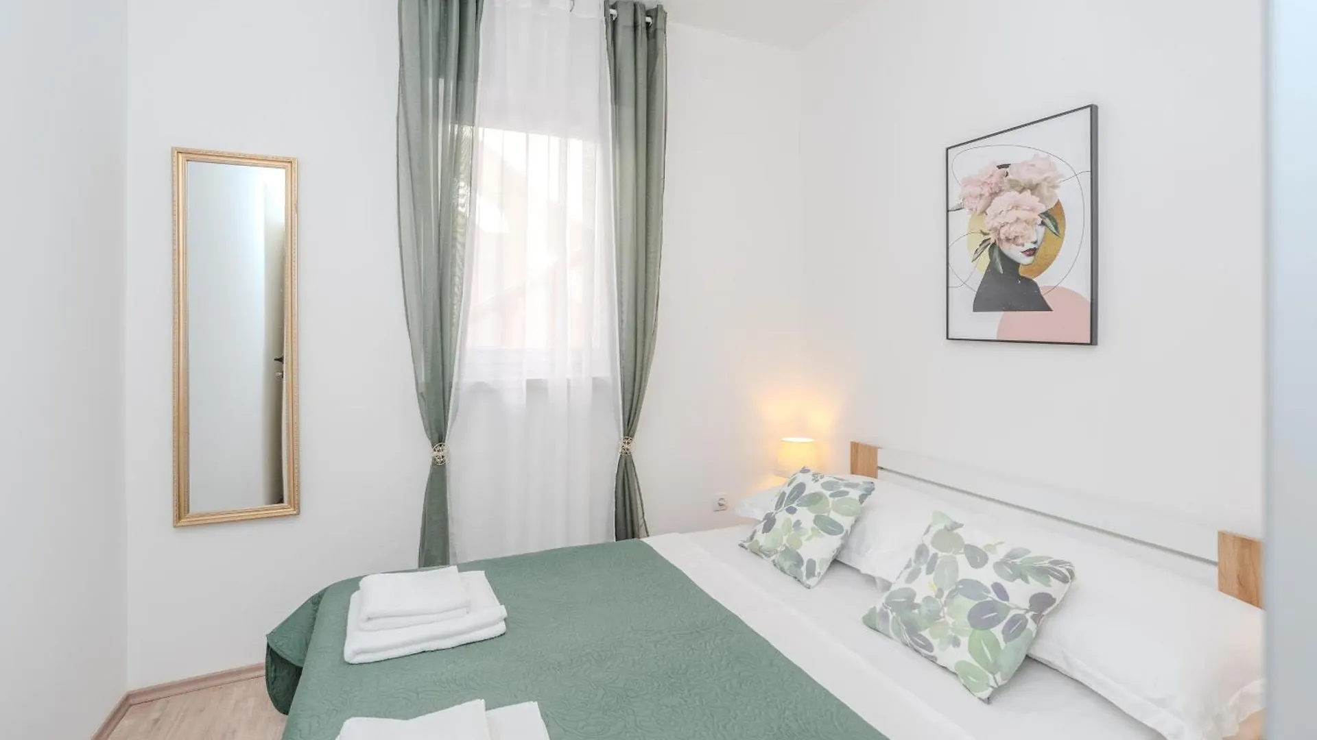 Apartments With A Parking Space Vir - 22930 Croatia